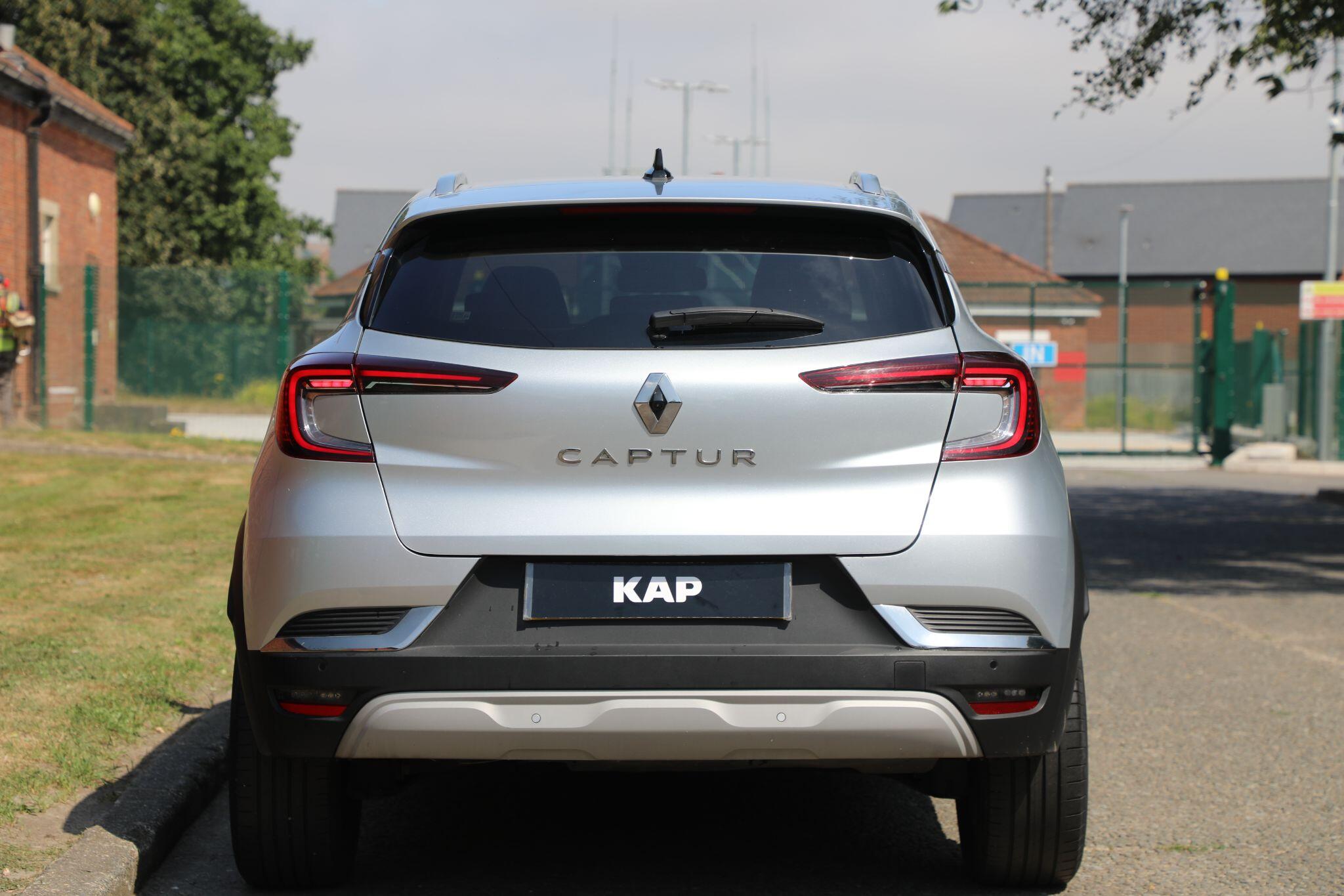 Large vehicle image